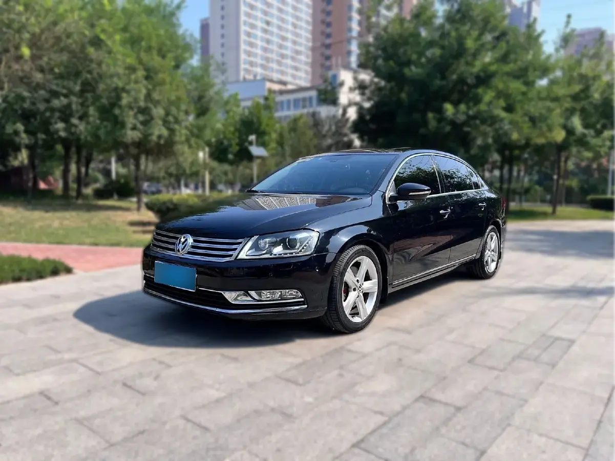 2015 Volkswagen Magotan 2.0T 200HP L4 6DCT