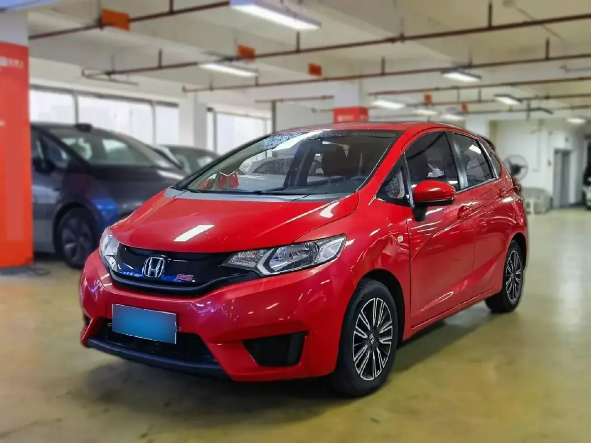 2016 Honda Fit 1.5L 131HP L4 CVT