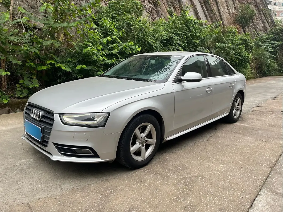 2015 Audi A4L 2.0T 180HP L4 CVT