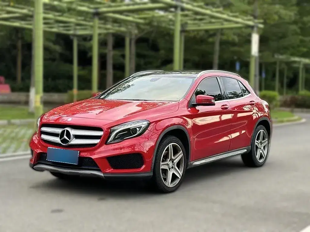 2015 Mercedes-Benz GLA Class 2.0T 211HP L4 7DCT