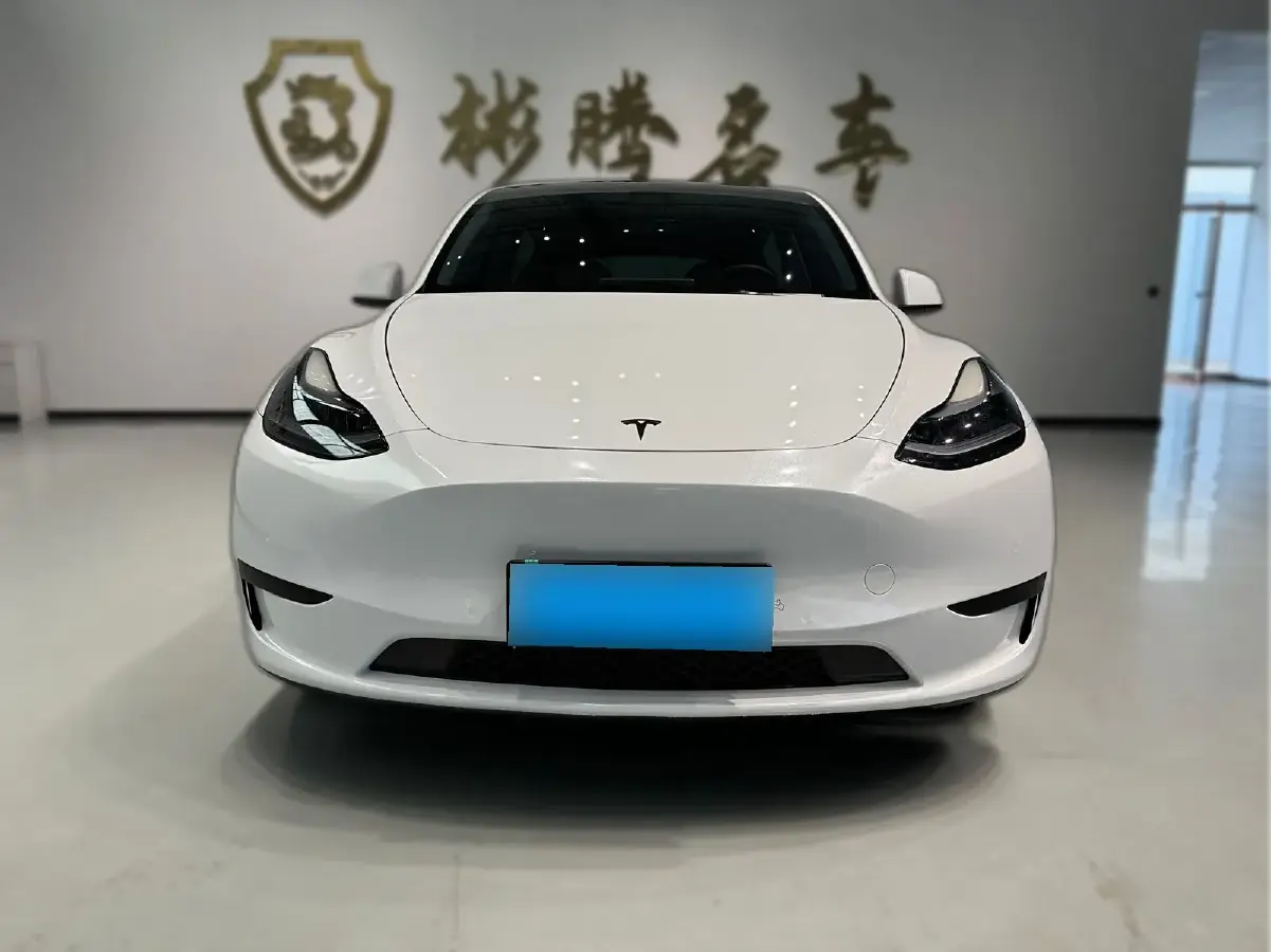 2023 Tesla Model Y BEV 60KWH