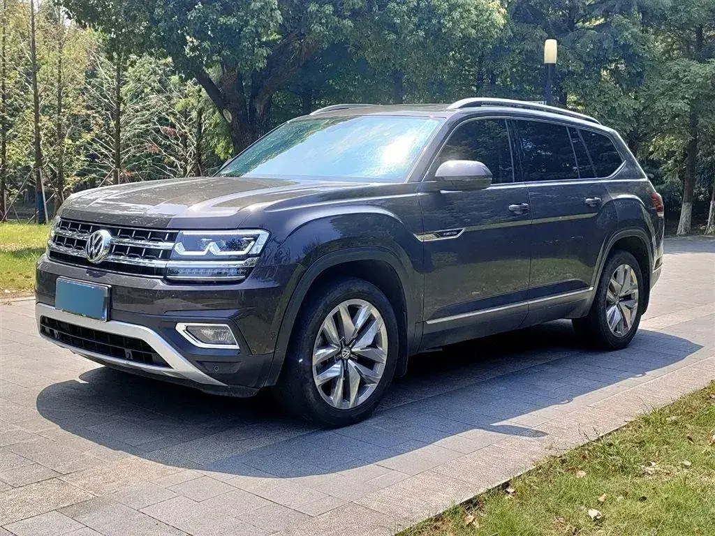 2017 Volkswagen Teramont 2.0T 220HP L4 7DCT