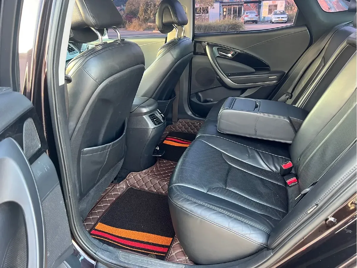 2011 Hyundai Azera 2.4L 180HP L4 6AT,autocango,china used car exporter,china ev exporter,chinese used car exporter,chinese used ev exporter