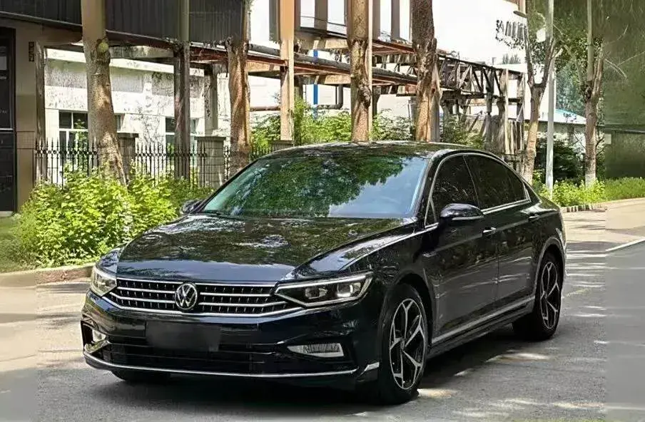 2023 Volkswagen Magotan 2.0T 186HP L4 7DCT