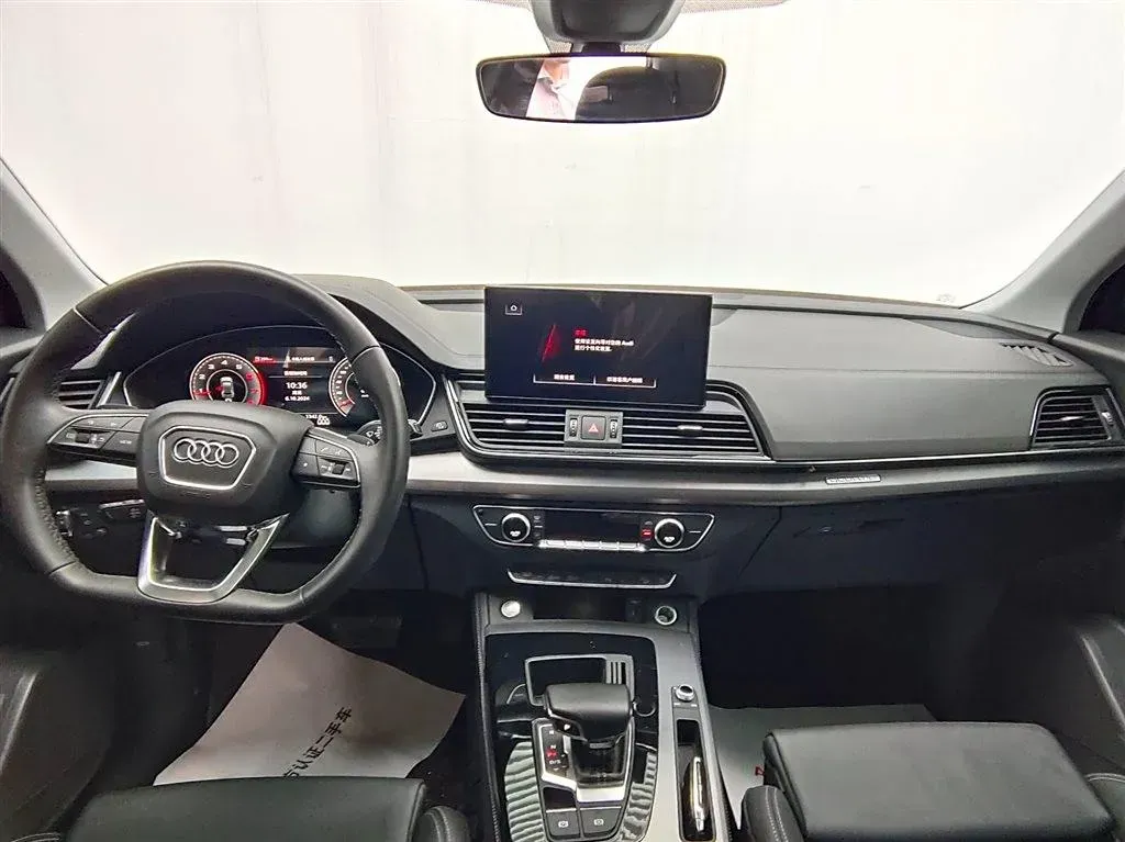 2023 Audi Q5L 2.0T 190HP L4 7DCT,autocango,china used car exporter,china ev exporter,chinese used car exporter,chinese used ev exporter