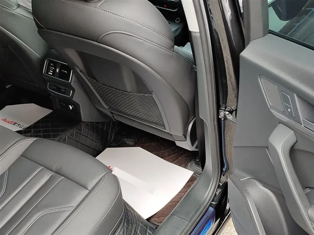 2023 Audi Q5L 2.0T 190HP L4 7DCT,autocango,china used car exporter,china ev exporter,chinese used car exporter,chinese used ev exporter