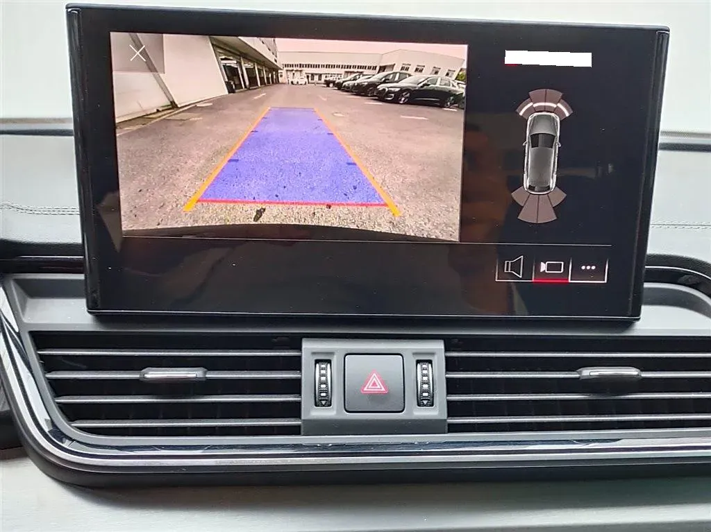 2023 Audi Q5L 2.0T 190HP L4 7DCT,autocango,china used car exporter,china ev exporter,chinese used car exporter,chinese used ev exporter