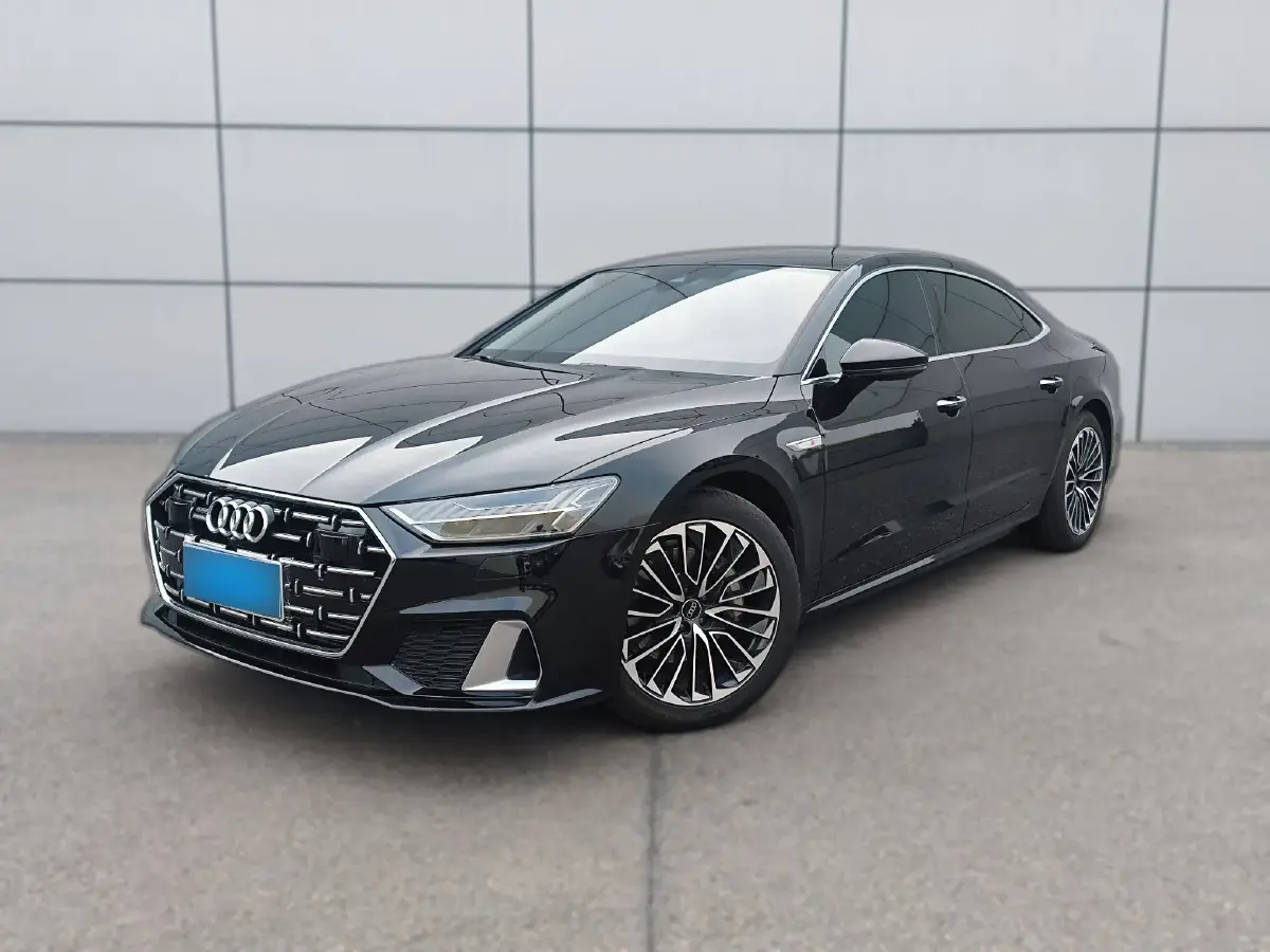 2024 Audi A7L 2.0T 245HP L4 7DCT