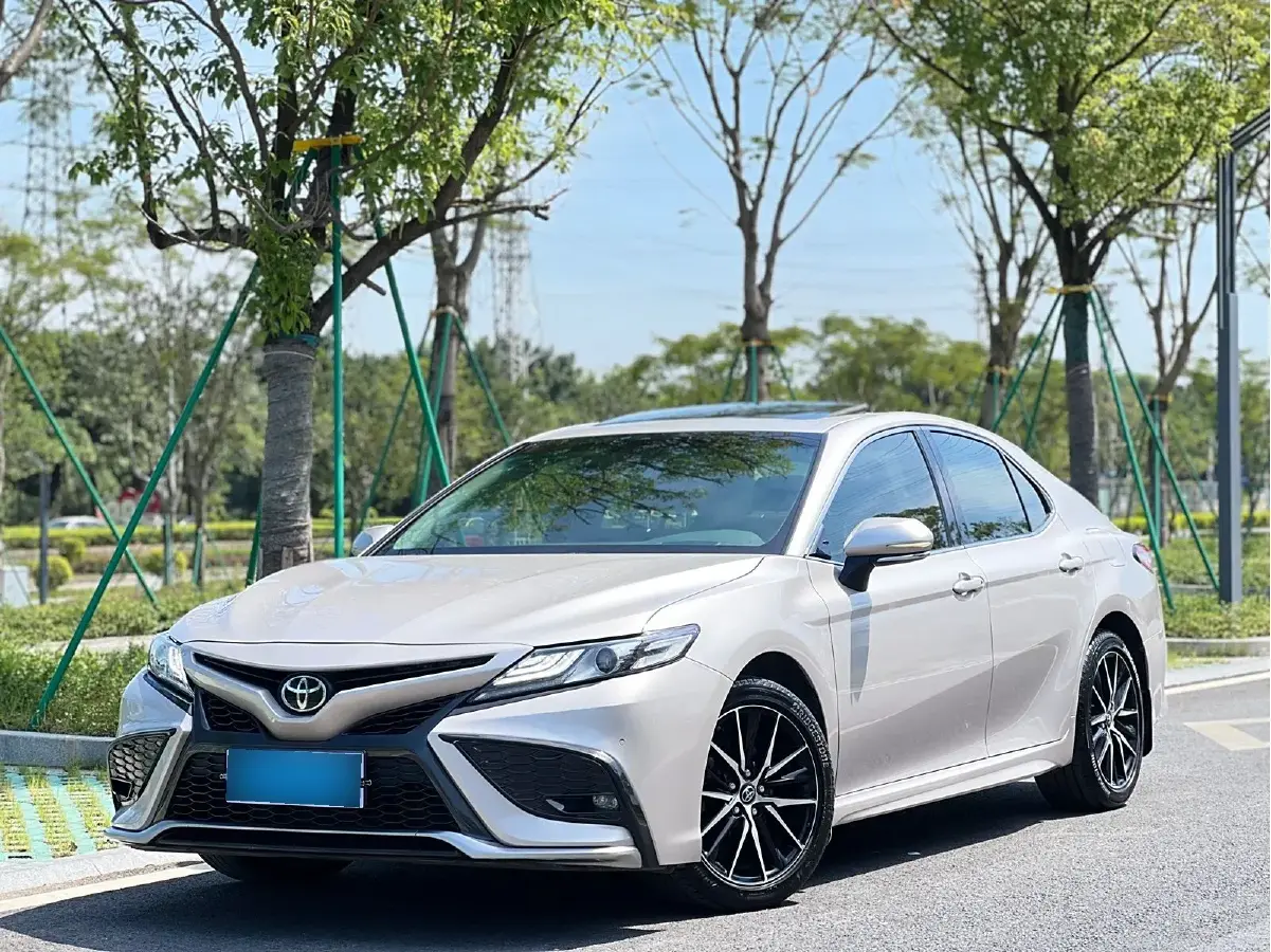 2021 Toyota Camry 2.0L 178HP L4 CVT