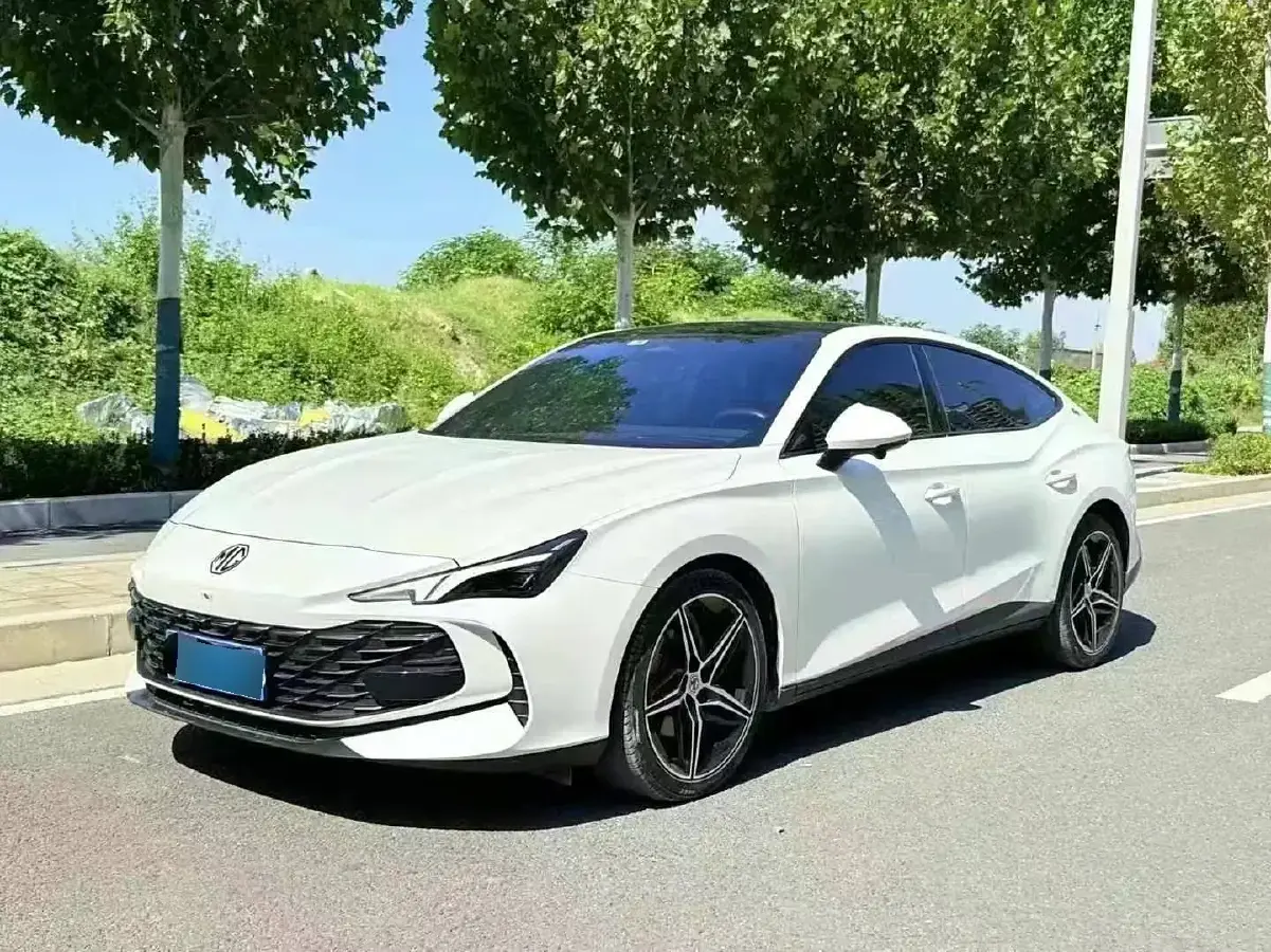 2023 MG 7 2.0T 261HP L4 9AT