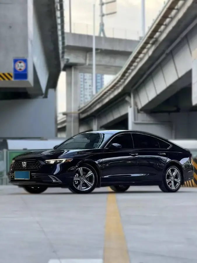 2023 Honda Accord 2.0L 148HP L4 E-CVT PHEV 17.7KWH