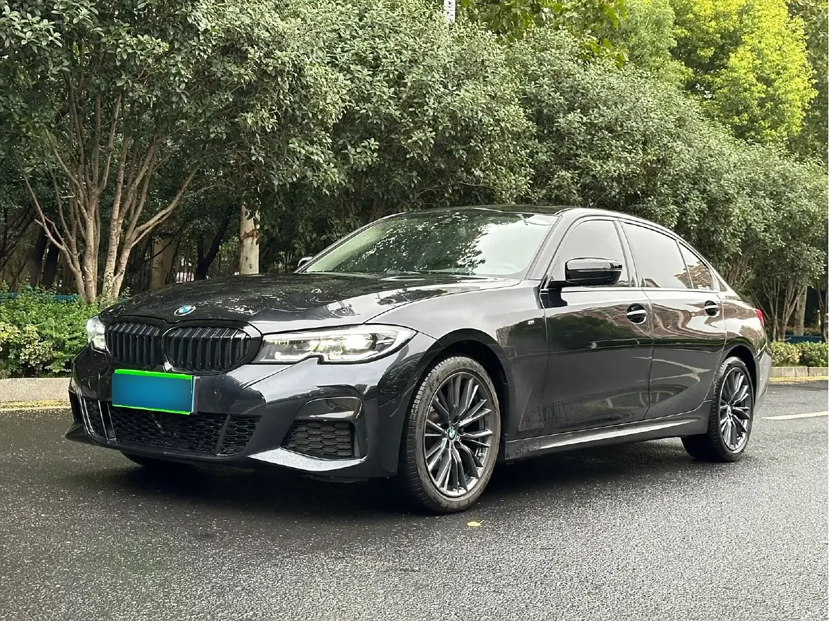 2022 BMW 3 Series 2.0T 184HP L4 8AT