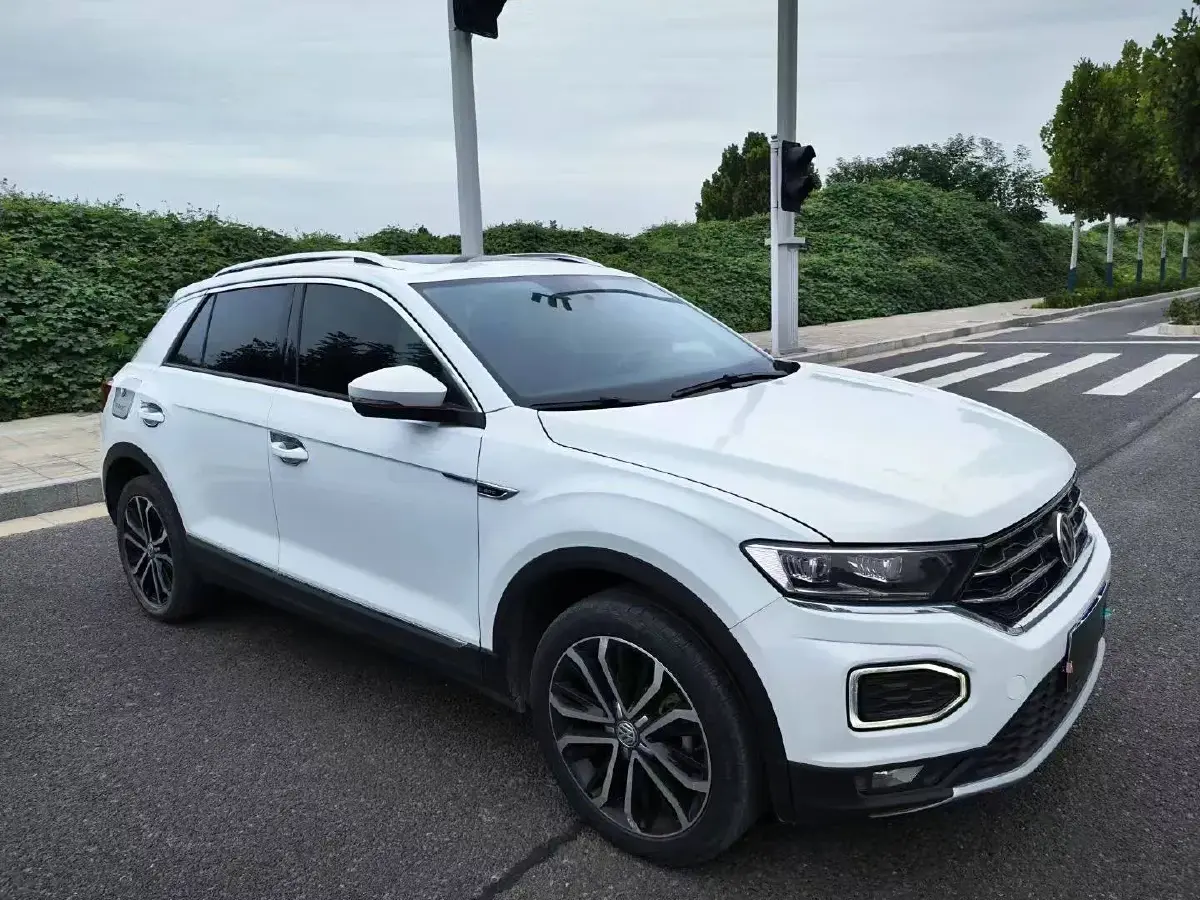 2020 Volkswagen T-Roc 1.4T 150HP L4 7DCT