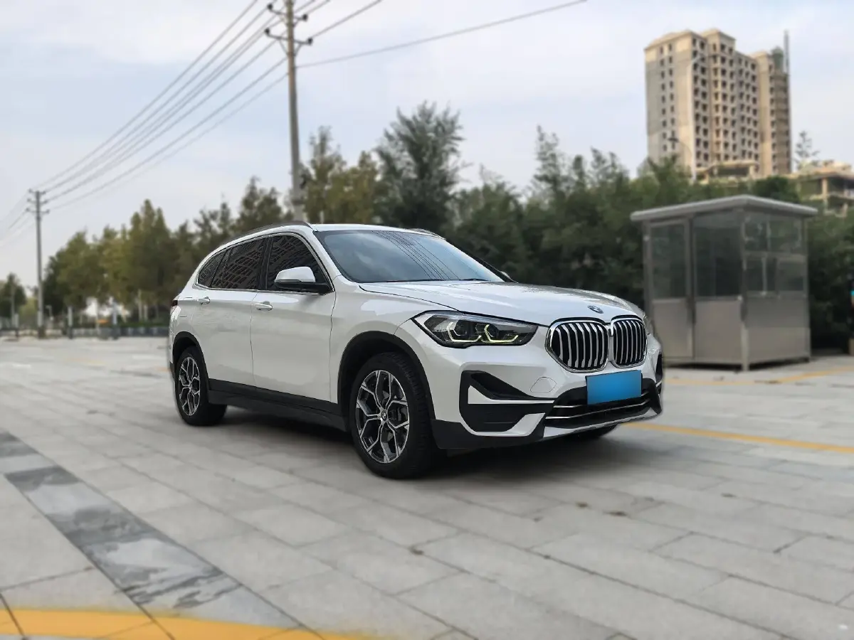 2022 BMW X1 2.0T 192HP L4 7DCT
