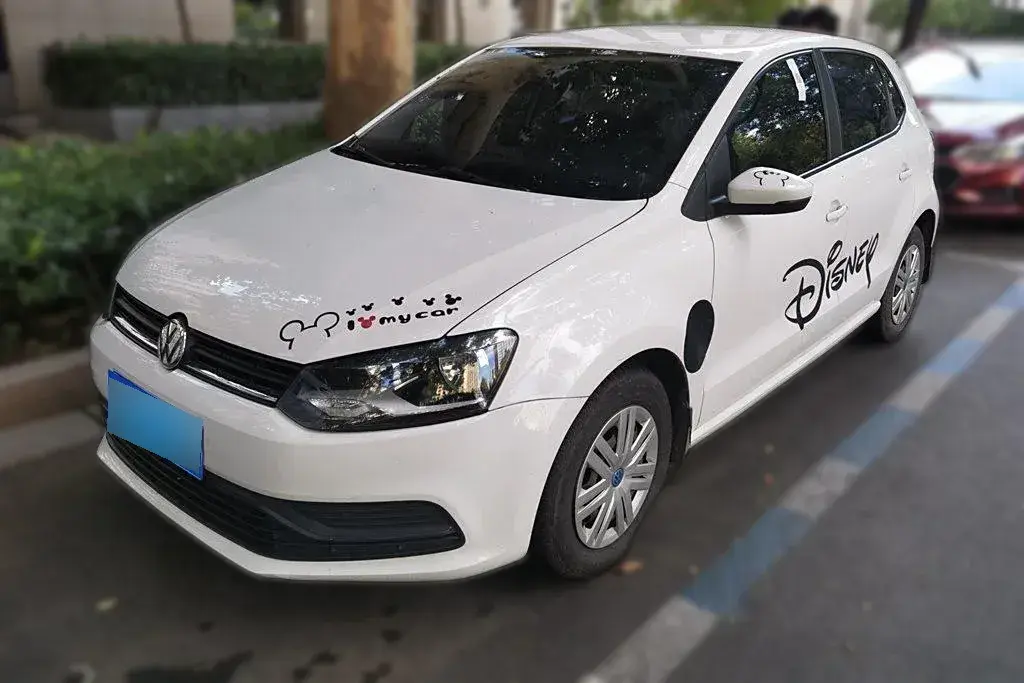 2014 Volkswagen Polo 1.4L 90HP L4 5MT