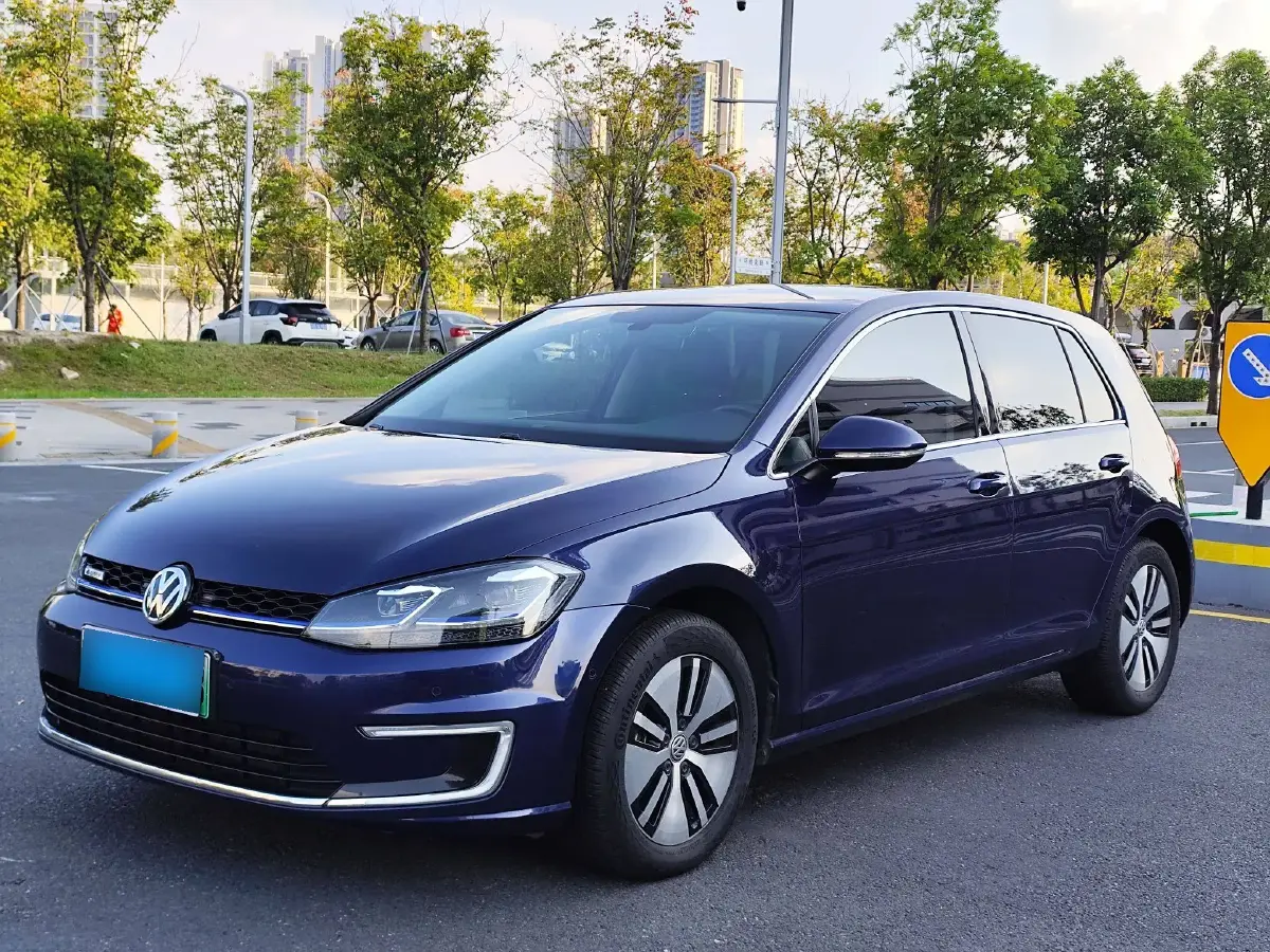 2018 Volkswagen Golf BEV 35.8KWH