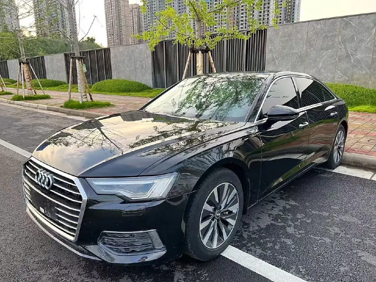 2022 Audi A6L 2.0T 224HP L4 7DCT