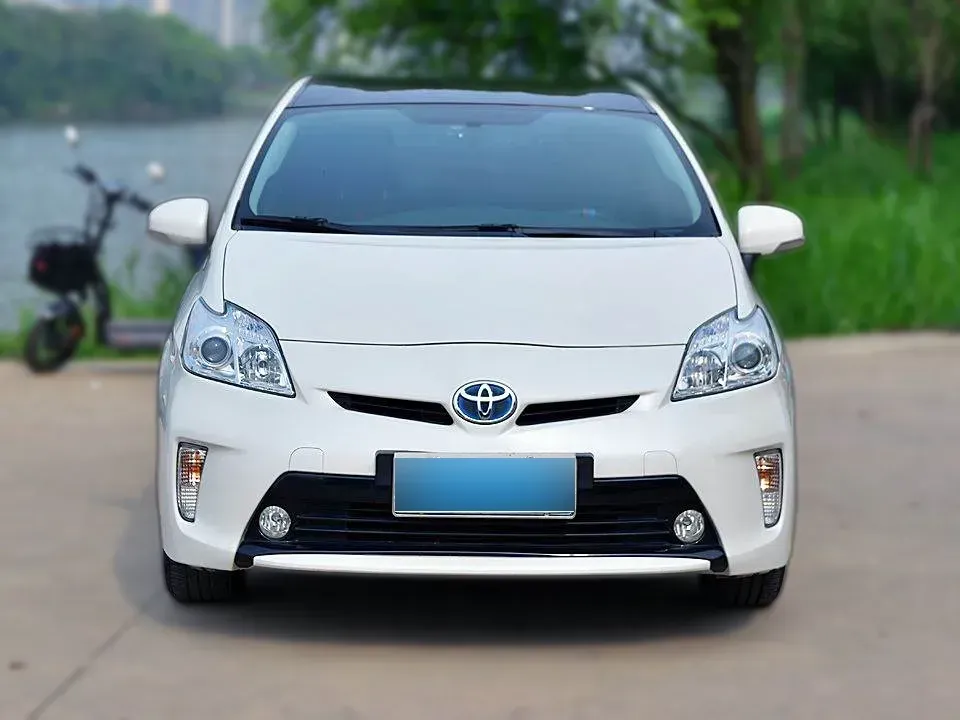 2012 Toyota Prius 1.8L 99HP L4 E-CVT Hybrid,autocango,china used car exporter,china ev exporter,chinese used car exporter,chinese used ev exporter