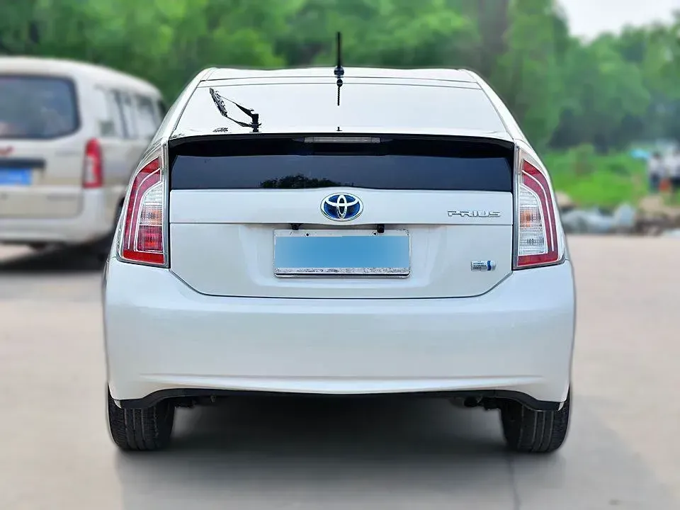 2012 Toyota Prius 1.8L 99HP L4 E-CVT Hybrid,autocango,china used car exporter,china ev exporter,chinese used car exporter,chinese used ev exporter