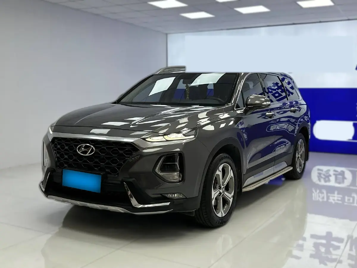 2019 Hyundai Santafe 2.0T 240HP L4 8AT