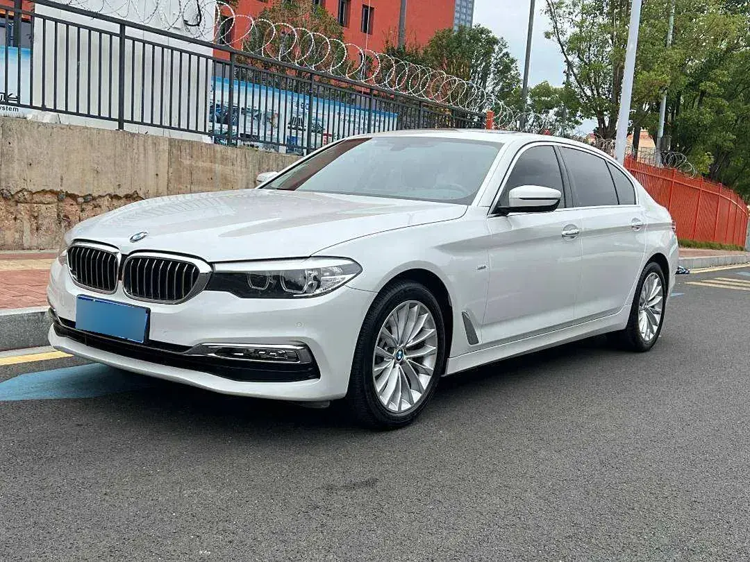 2018 BMW 5 Series 2.0T 184HP L4 8AT