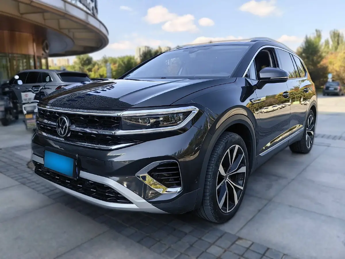 2023 Volkswagen Talagon 2.5T 299HP V6 7DCT