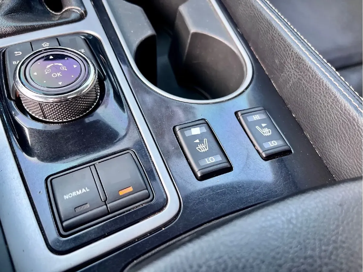 2016 Nissan Maxima 2.5L 186HP L4 CVT,autocango,china used car exporter,china ev exporter,chinese used car exporter,chinese used ev exporter