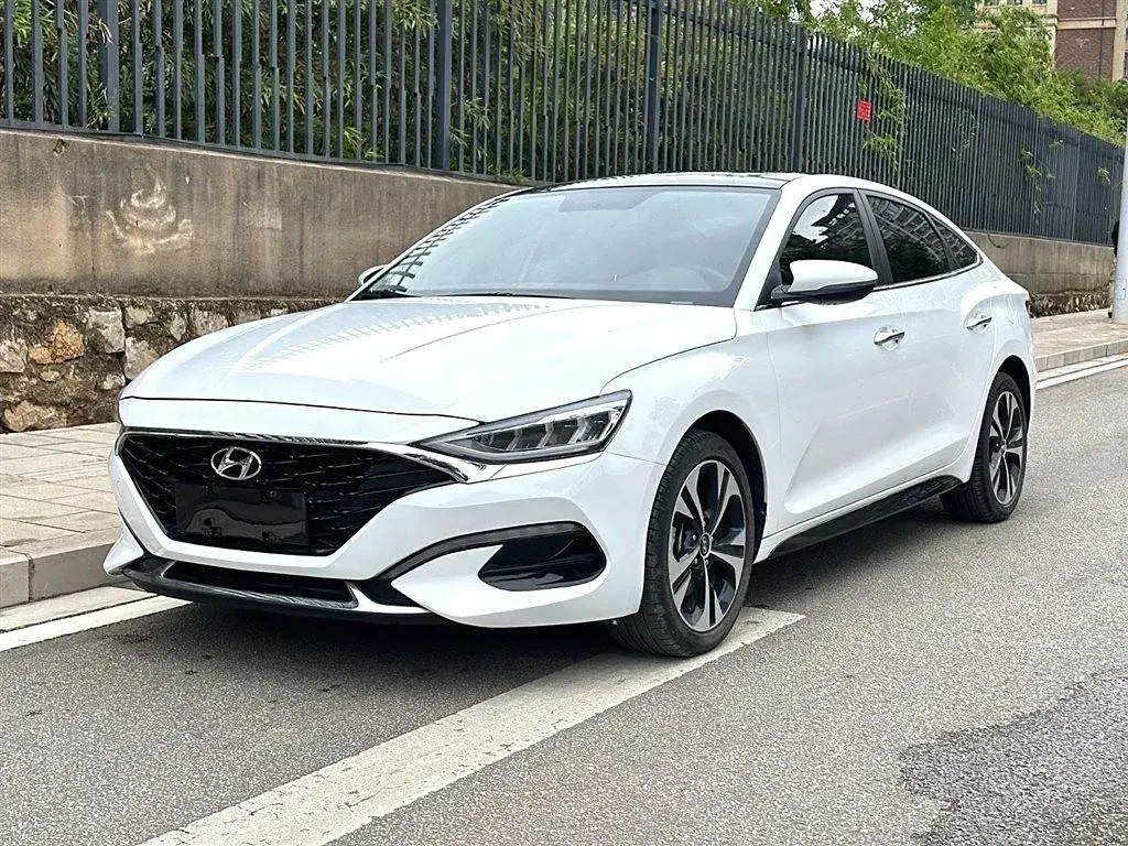 2023 Hyundai La Festa 1.5T 200HP L4 7DCT