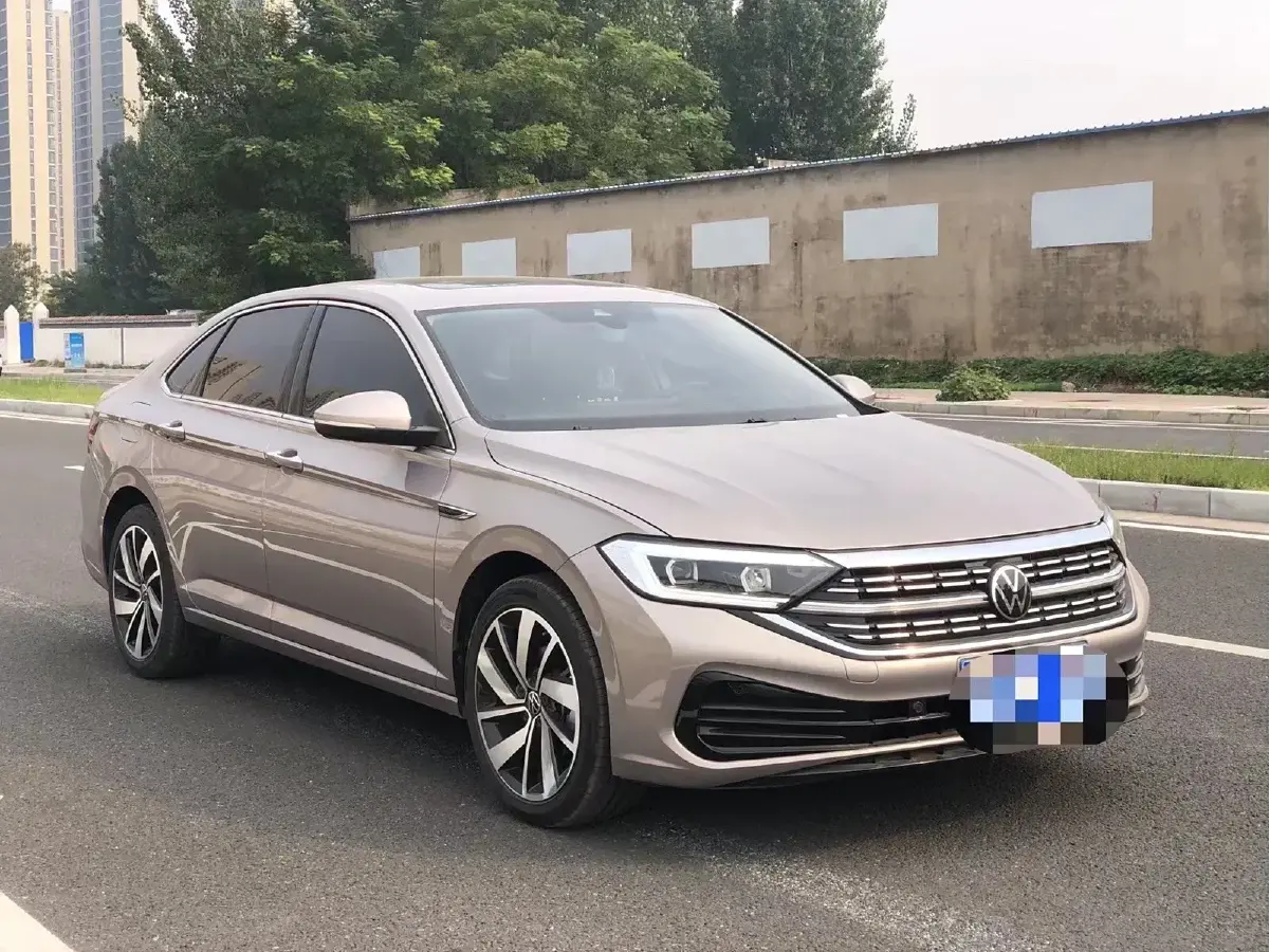 2023 Volkswagen Sagitar 1.5T 160HP L4 7DCT