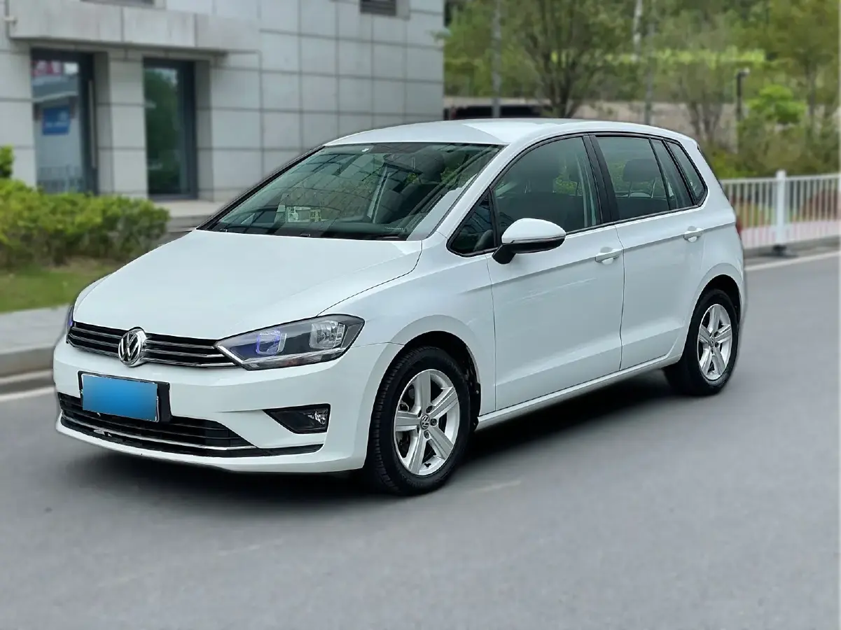 2016 Volkswagen Golf Sportsvan 1.6L 110HP L4 6AT