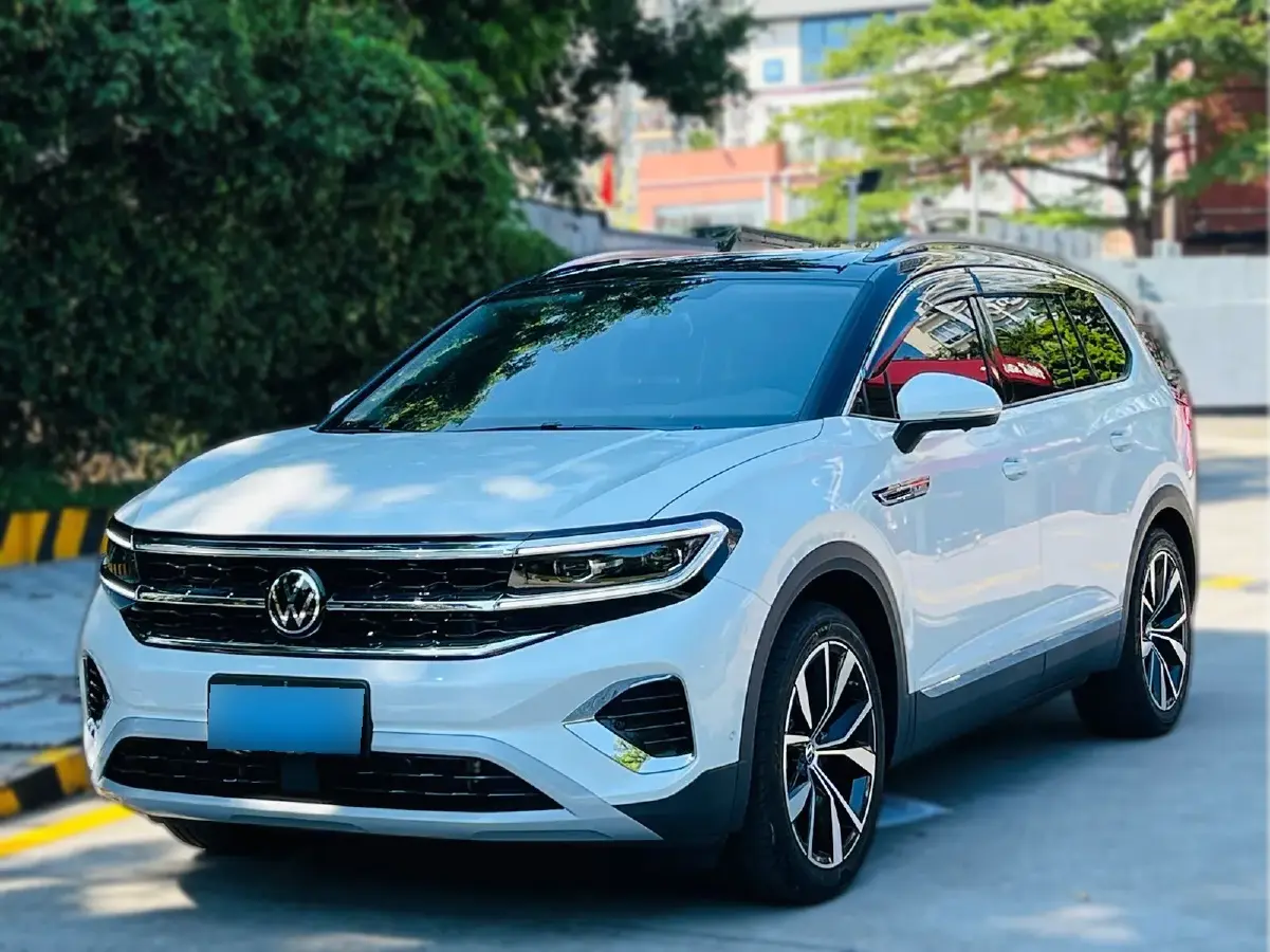 2023 Volkswagen Talagon 2.5T 299HP V6 7DCT