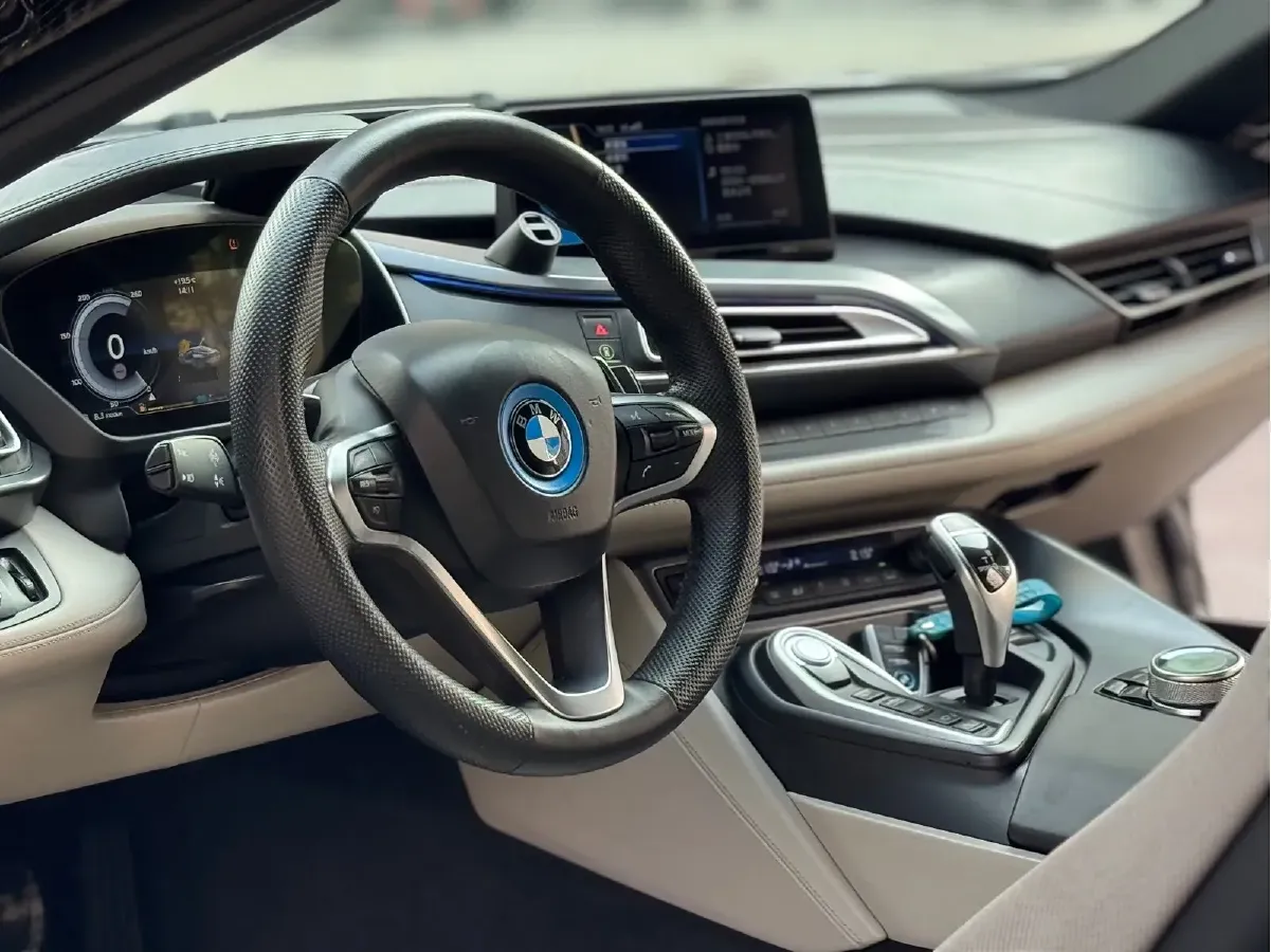 2016 BMW i8 1.5T 231HP L3 6AT PHEV 7.1KWH,autocango,china used car exporter,china ev exporter,chinese used car exporter,chinese used ev exporter