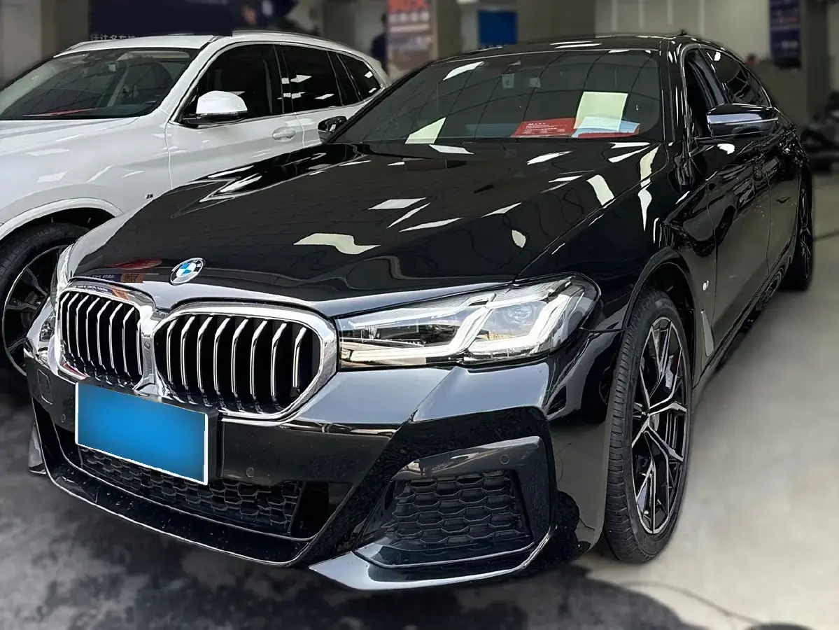 2023 BMW 5 Series 2.0T 245HP L4 8AT