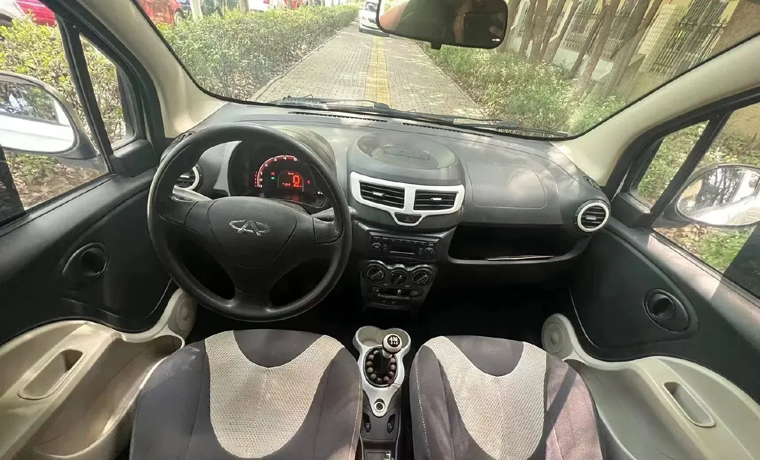 2013 Chery QQ 1.0L 69HP L3 5MT,autocango,china used car exporter,china ev exporter,chinese used car exporter,chinese used ev exporter