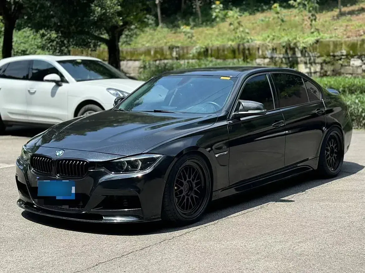 2013 BMW 3 Series 3.0T 306HP L6 8AT