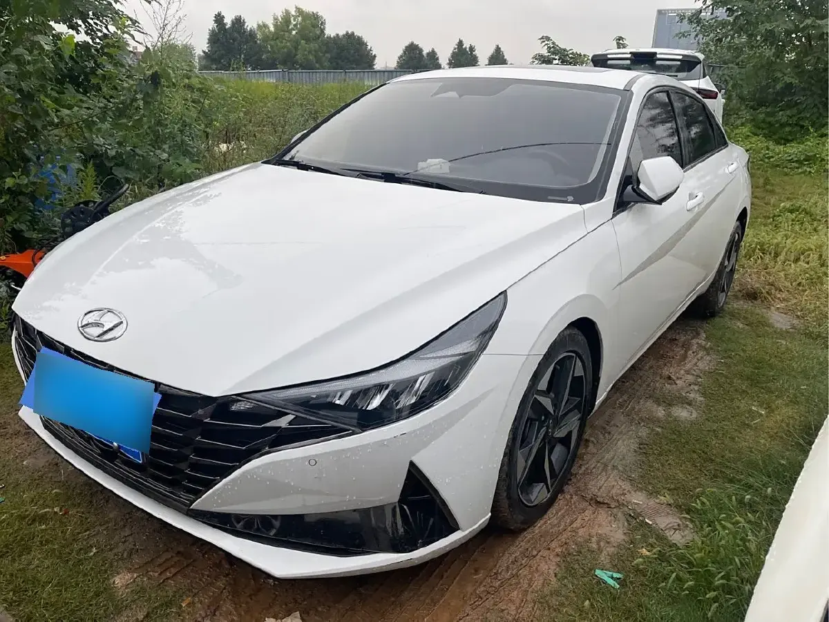 2021 Hyundai Elantra 1.5L 115HP L4 CVT