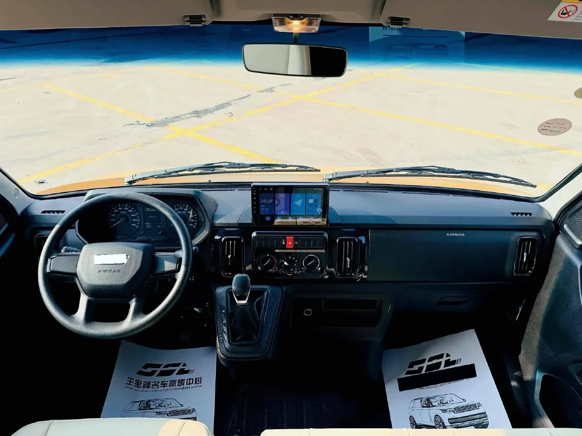 2023 Iveco DeYi 2.5T 122HP L4 6AT,autocango,china used car exporter,china ev exporter,chinese used car exporter,chinese used ev exporter