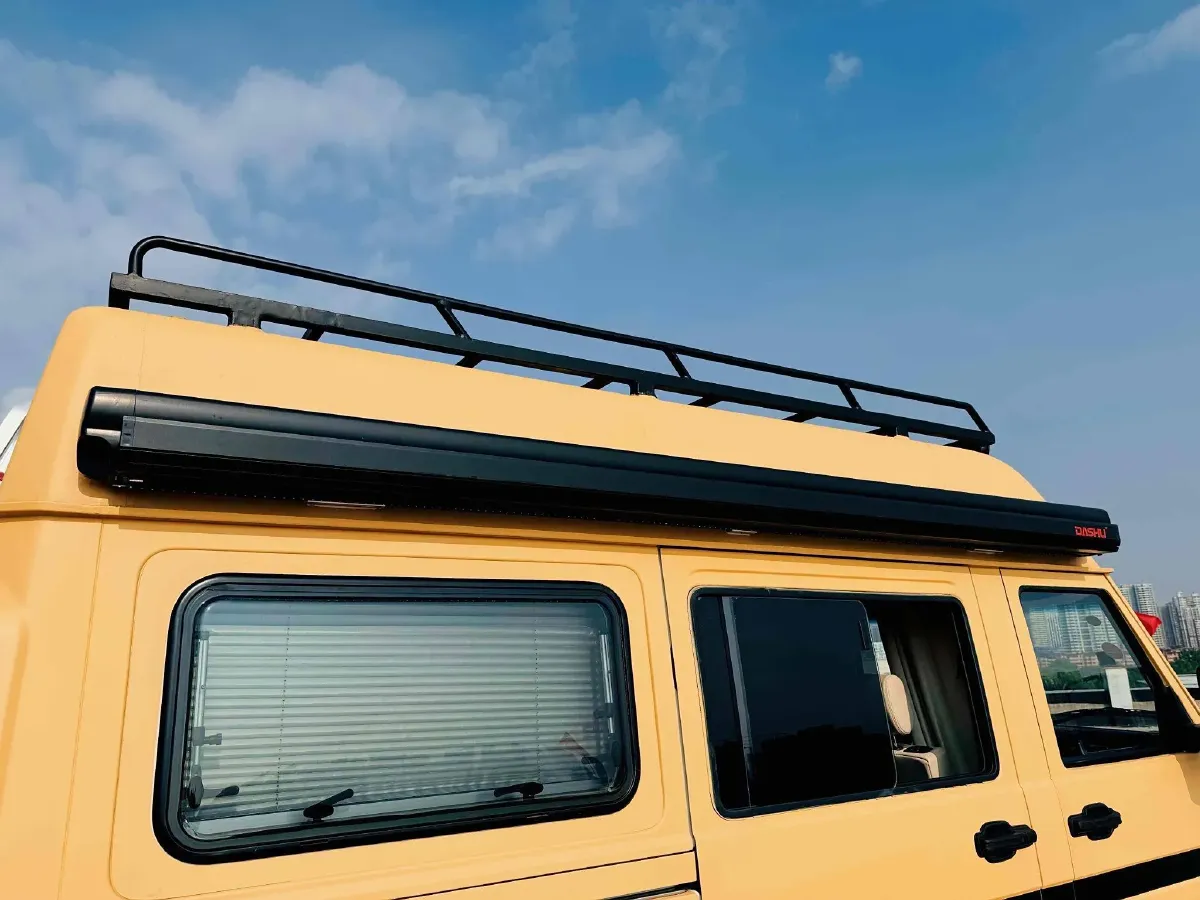 2023 Iveco DeYi 2.5T 122HP L4 6AT,autocango,china used car exporter,china ev exporter,chinese used car exporter,chinese used ev exporter