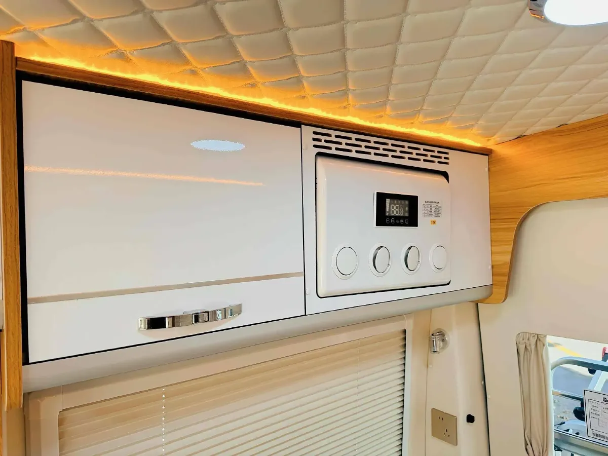 2023 Iveco DeYi 2.5T 122HP L4 6AT,autocango,china used car exporter,china ev exporter,chinese used car exporter,chinese used ev exporter