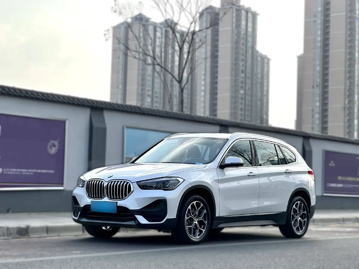 2021 BMW X1 2.0T 192HP L4 7DCT