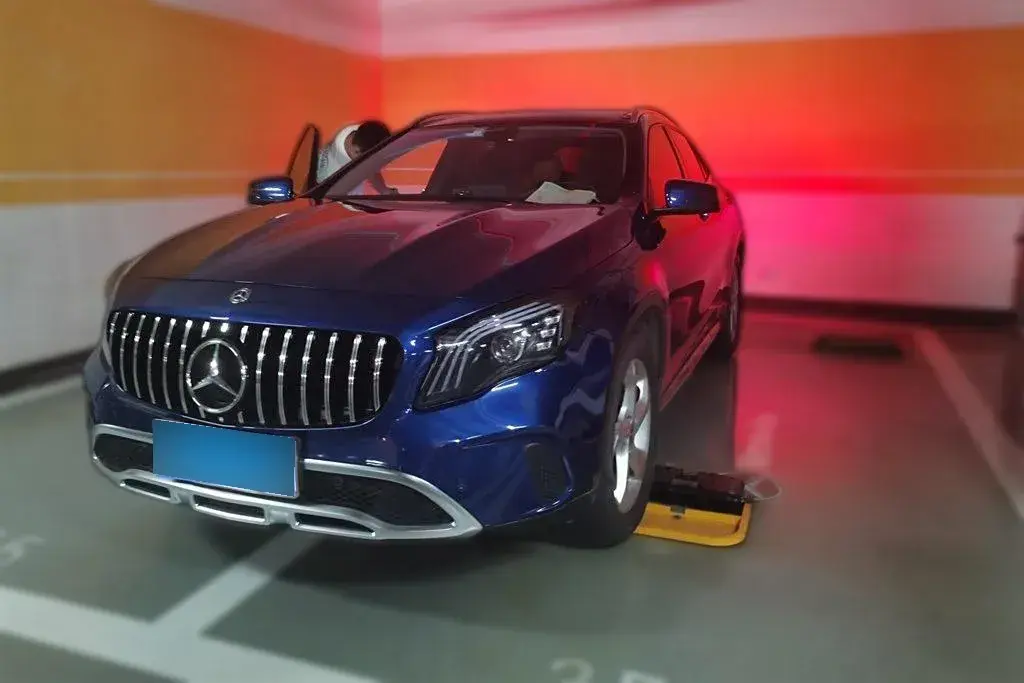 2018 Mercedes-Benz GLA Class 1.6T 156HP L4 7DCT