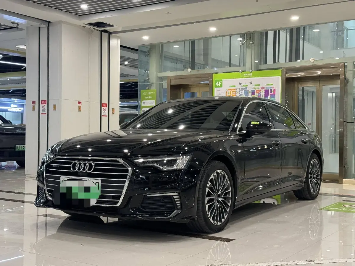 2020 Audi A6L 2.0T 252HP L4 7DCT PHEV 14.1KWH