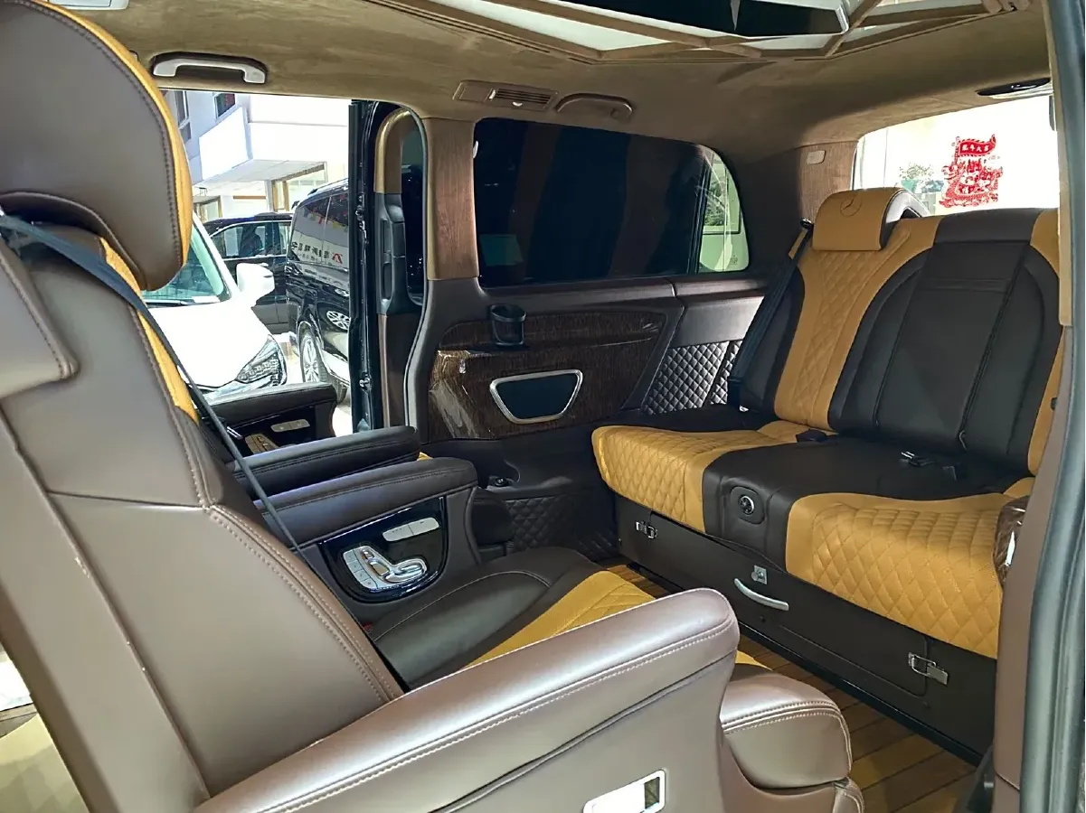 2017 Lorinser Metris MS500 2.0T 211HP L4 7AT,autocango,china used car exporter,china ev exporter,chinese used car exporter,chinese used ev exporter