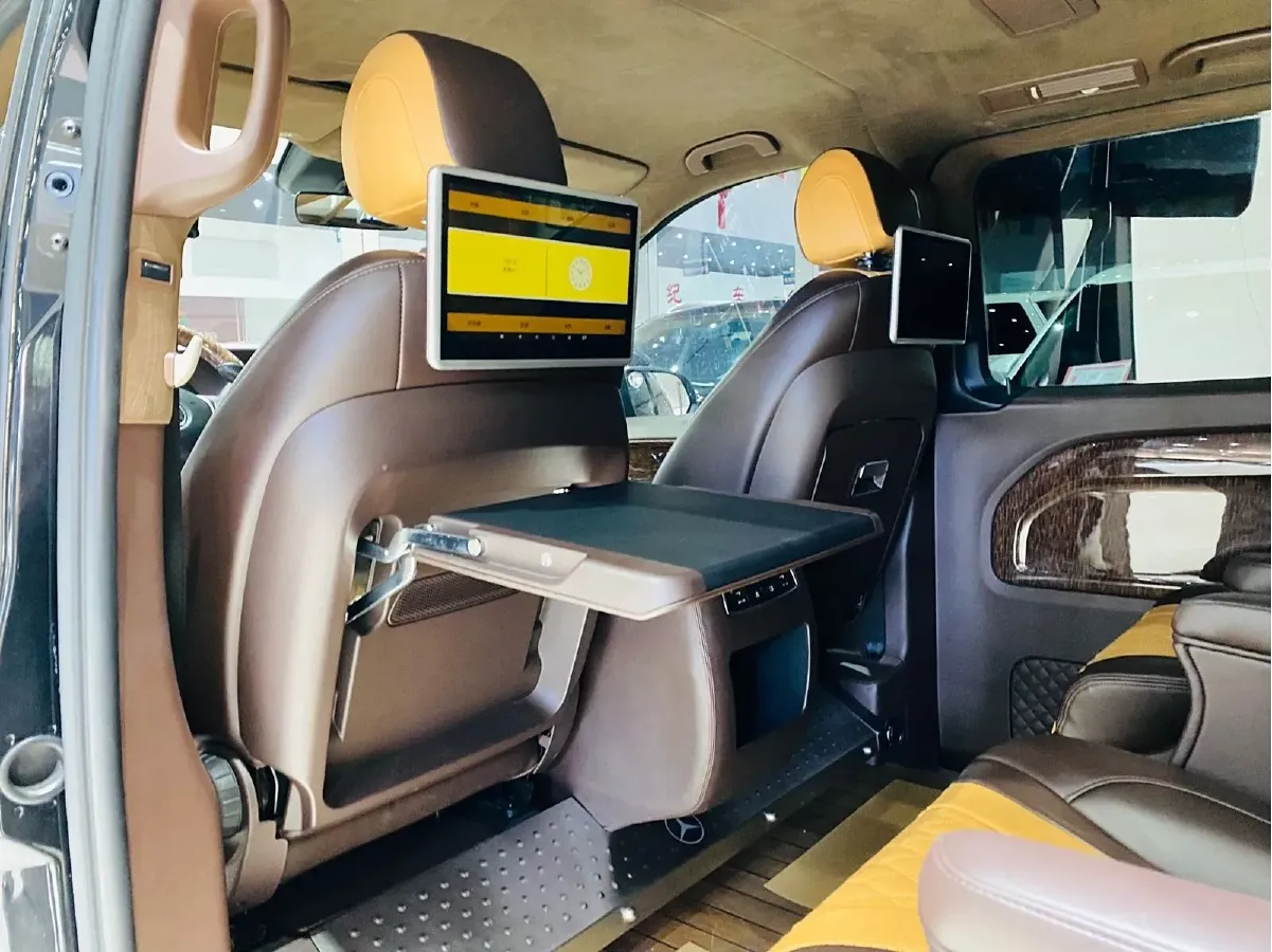 2017 Lorinser Metris MS500 2.0T 211HP L4 7AT,autocango,china used car exporter,china ev exporter,chinese used car exporter,chinese used ev exporter