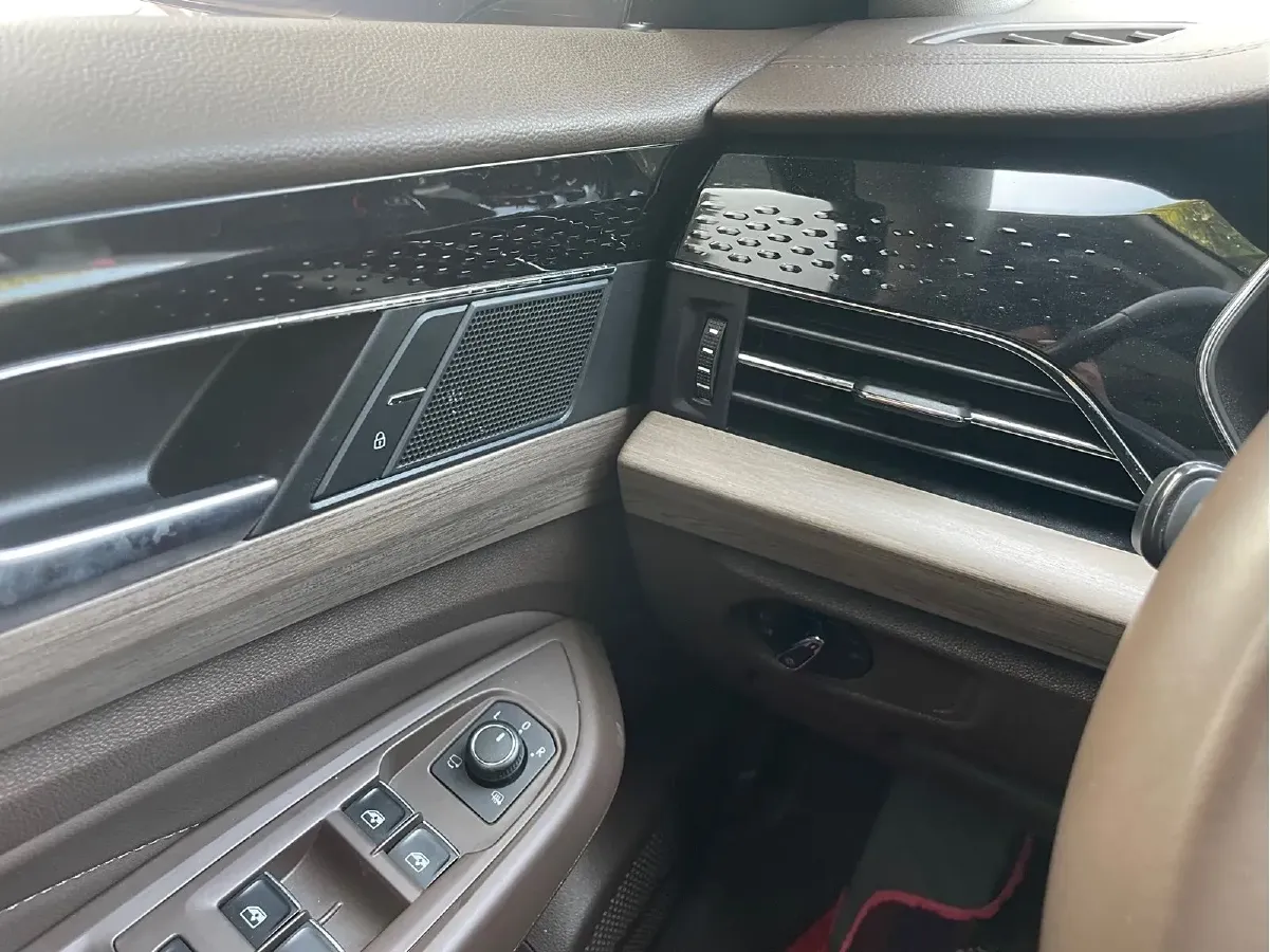 2020 Volkswagen Passat 2.0T 186HP L4 7DCT,autocango,china used car exporter,china ev exporter,chinese used car exporter,chinese used ev exporter