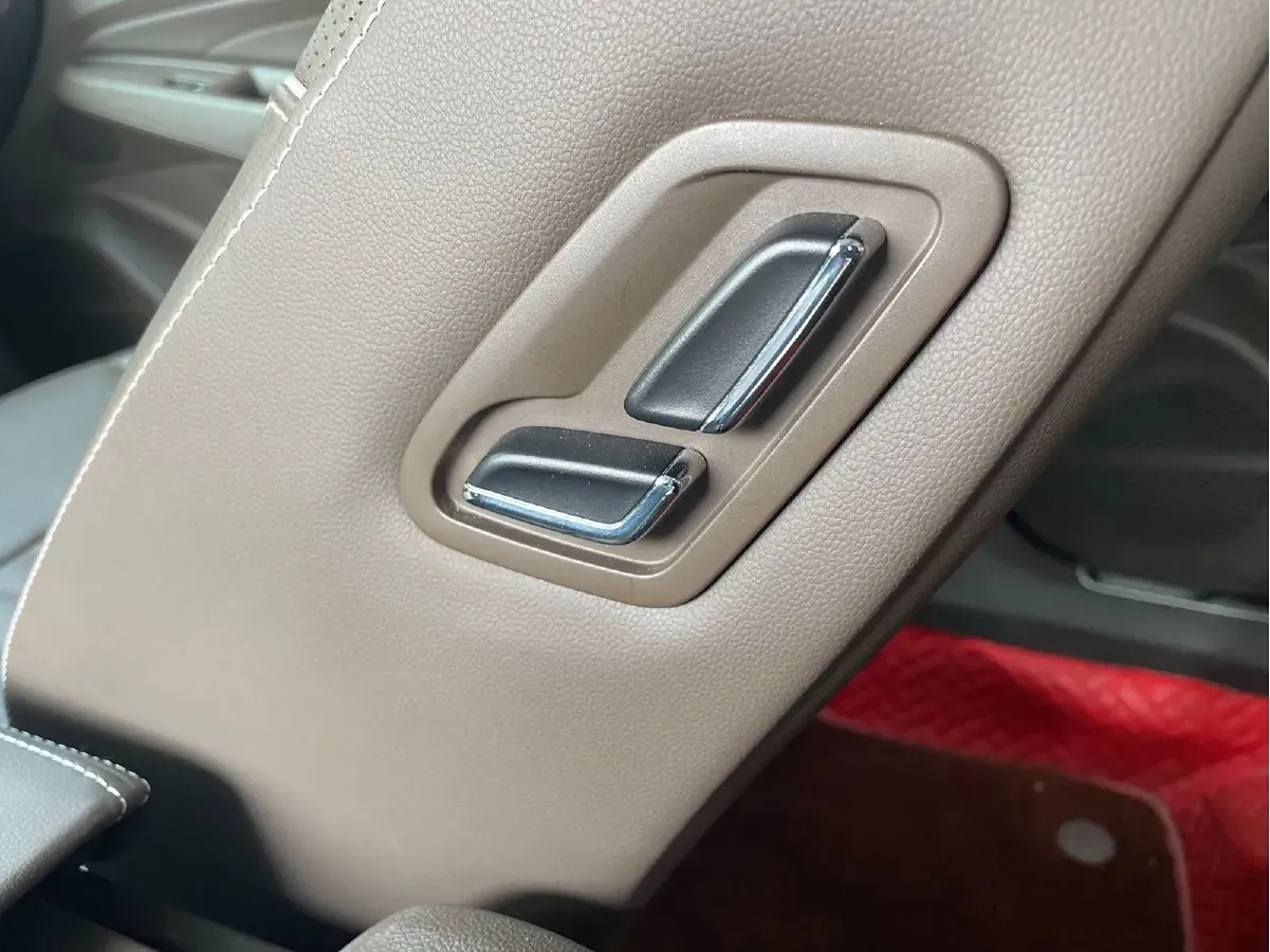 2020 Volkswagen Passat 2.0T 186HP L4 7DCT,autocango,china used car exporter,china ev exporter,chinese used car exporter,chinese used ev exporter