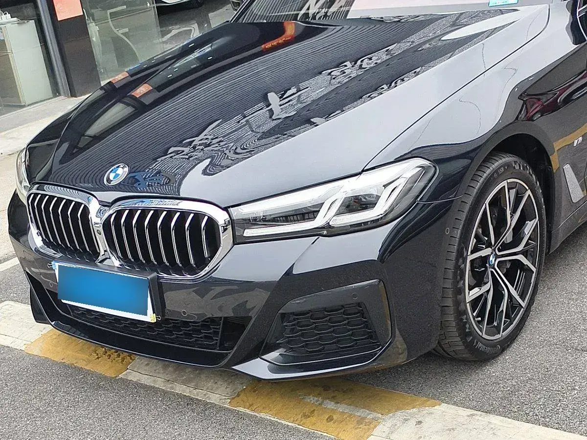 2023 BMW 5 Series 2.0T 245HP L4 8AT