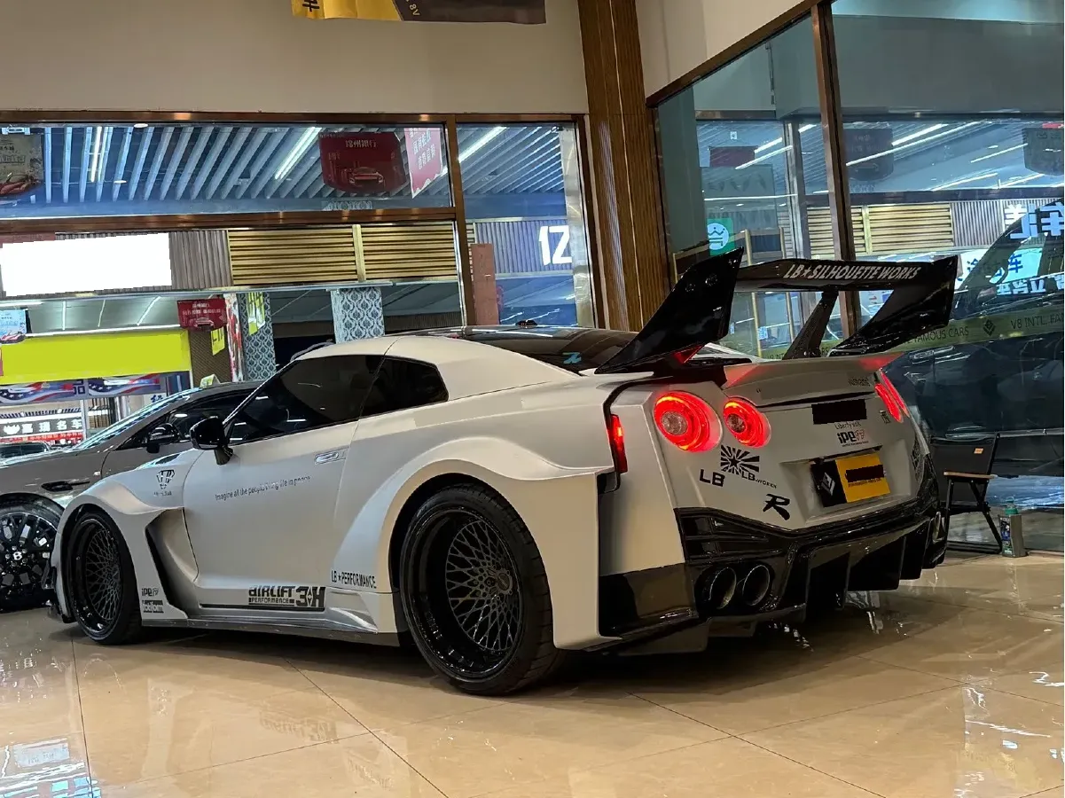 2012 Nissan GT-R 3.8T 530HP V6 6DCT,autocango,china used car exporter,china ev exporter,chinese used car exporter,chinese used ev exporter