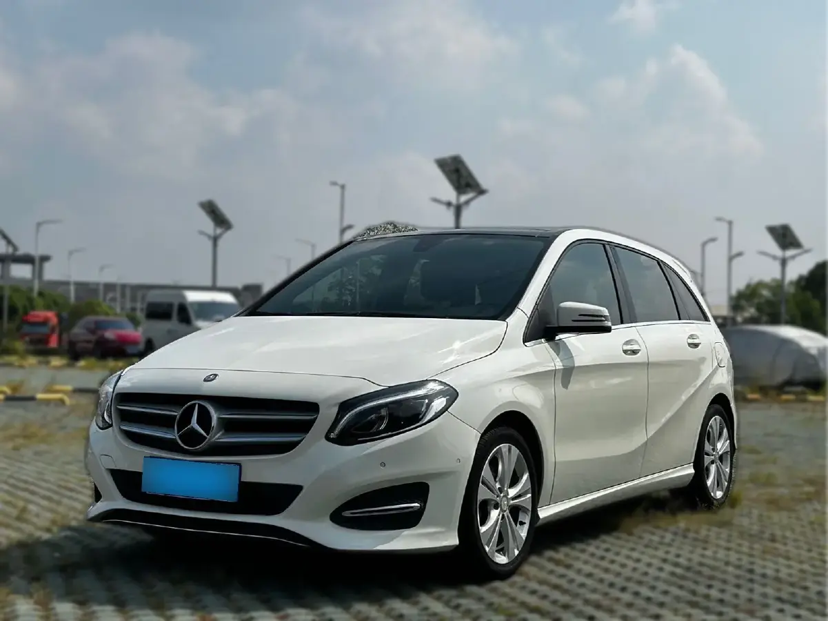 2015 Mercedes-Benz B Class 1.6T 156HP L4 7DCT