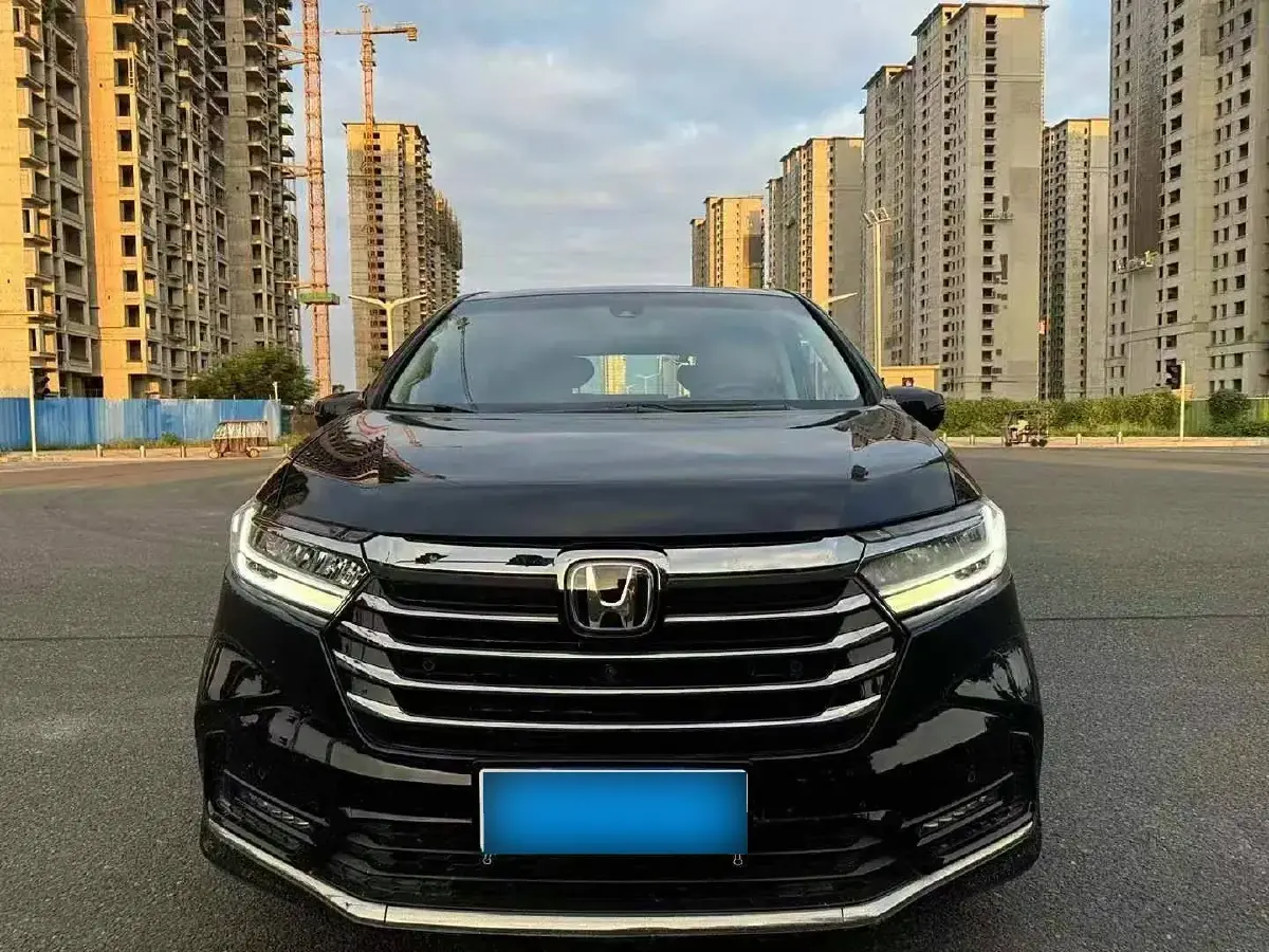 2022 Honda Odyssey 2.0L 146HP L4 E-CVT Hybrid